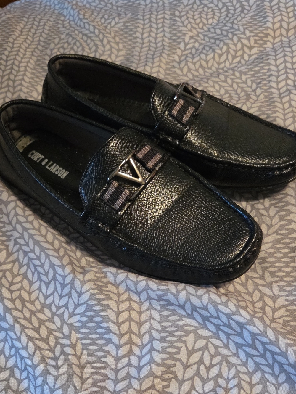 Curt and Larson Men's Black Loafers